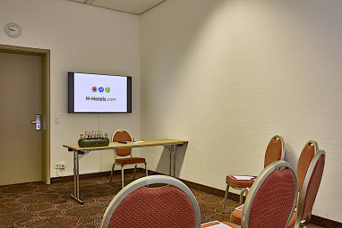 H+ Hotel Wiesbaden Niedernhausen: Salle de réunion