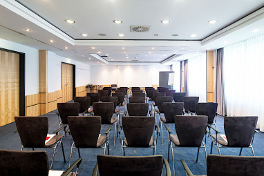 IntercityHotel Wien: Sala de conferencia