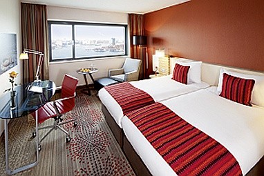 Mövenpick Hotel Amsterdam City Centre: Room