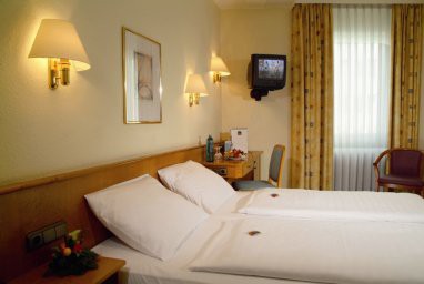 Favored Hotel Domicil: Zimmer