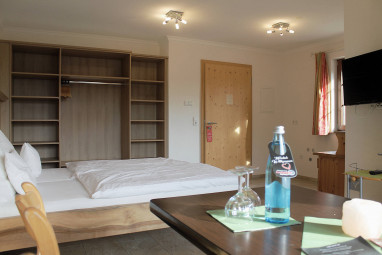 Hotel und Restaurant Lochmühle : Zimmer